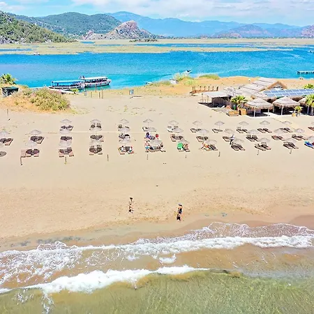 Nish Caria Hotel 4*
