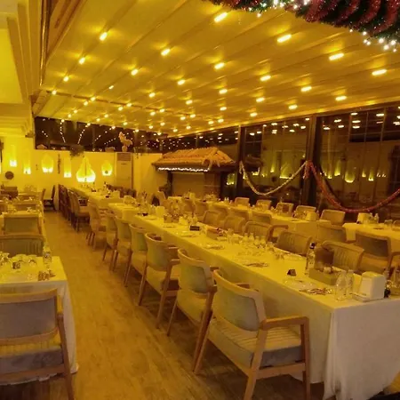 Отель Nish Caria Дальян