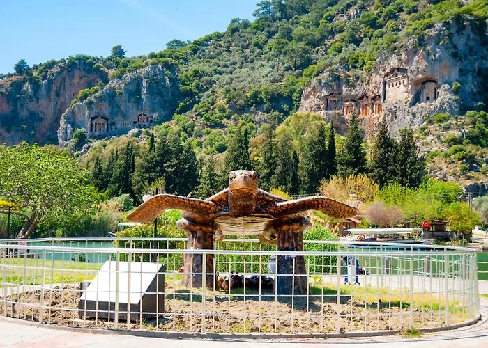 מלון Nish Caria 4*